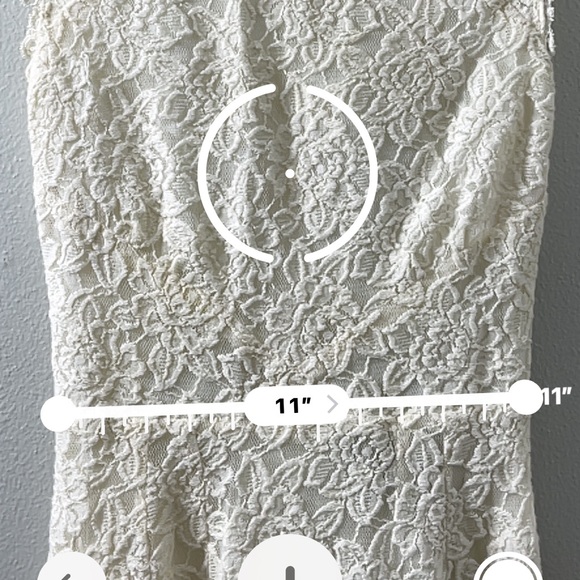 Elegant Cream Lace Dress - Picture 8 of 10